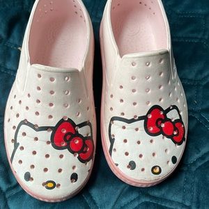 Hello kitty Native shoes- toddler 12